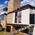 Arquitetura Moderna Casa Fachada Lateral em São José do Rio Preto