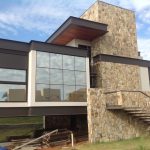 Arquitetura Moderna Casa Fachada Frontal em São José do Rio Preto